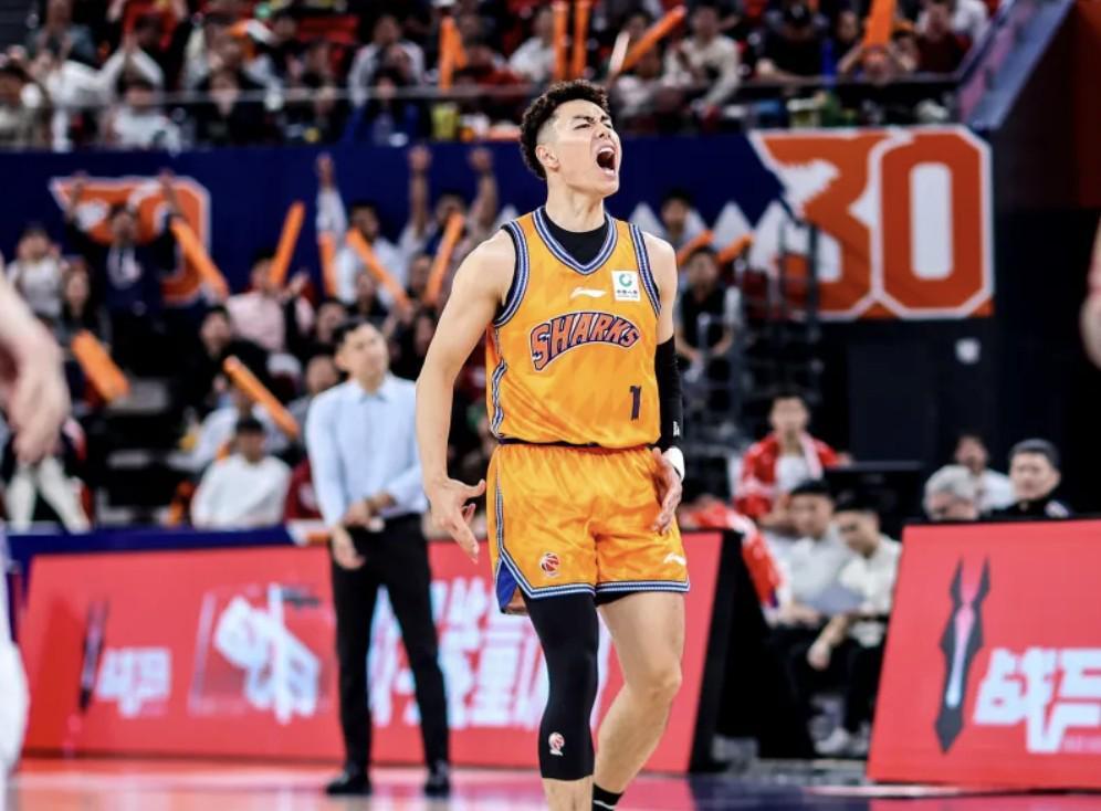 开云体育官网-李添荣：恢复期间无法登场很难熬，比赛中一直怒吼嗓子都哑了