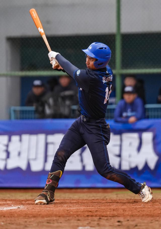 内部挖掘外部引入 CPB多元化的球员和教练阵容